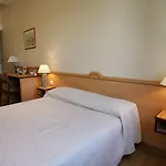 Le Beau Hotel