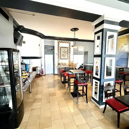 Hotel Le Beau