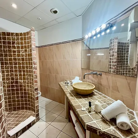 Hotel Le Beau 3*