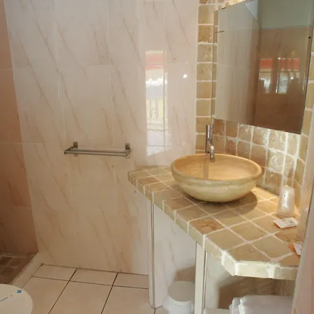 ホテル Le Beau Sejour 3*