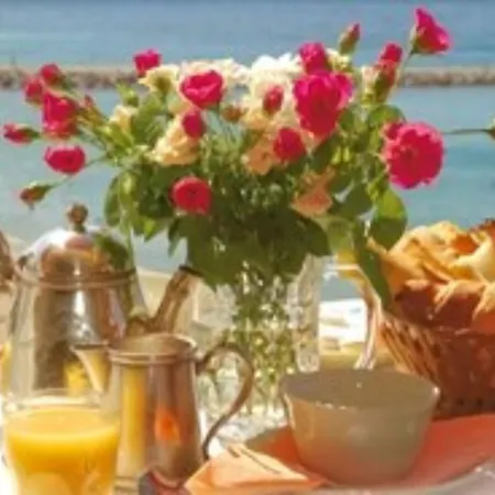 ホテル Le Beau Sejour 3*