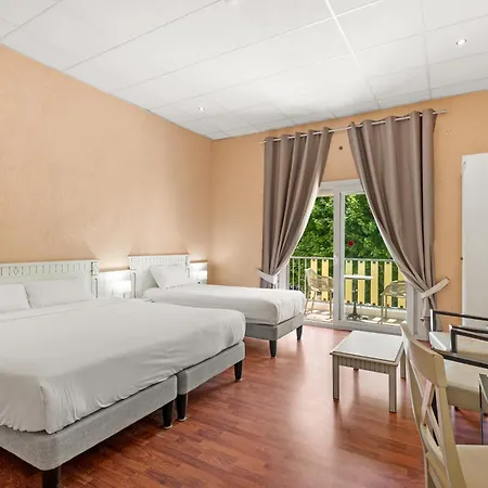 Le Beau Sejour Hotel 3*