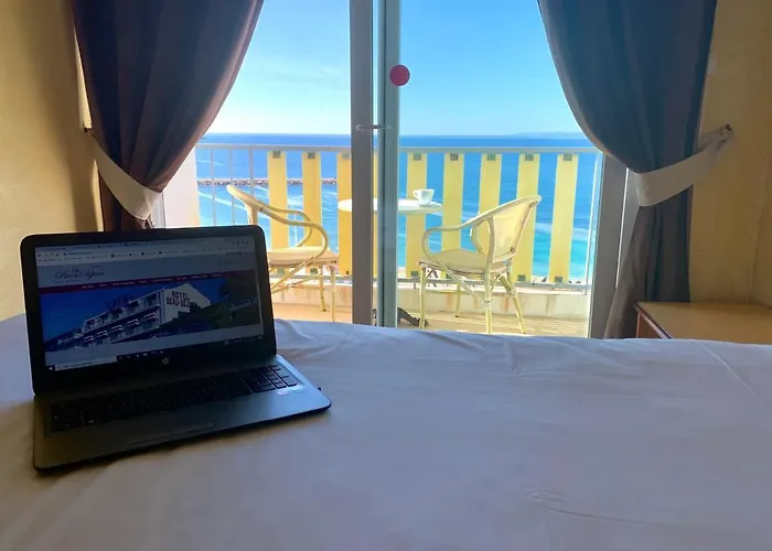 乐贝雅赛舒尔酒店 3*